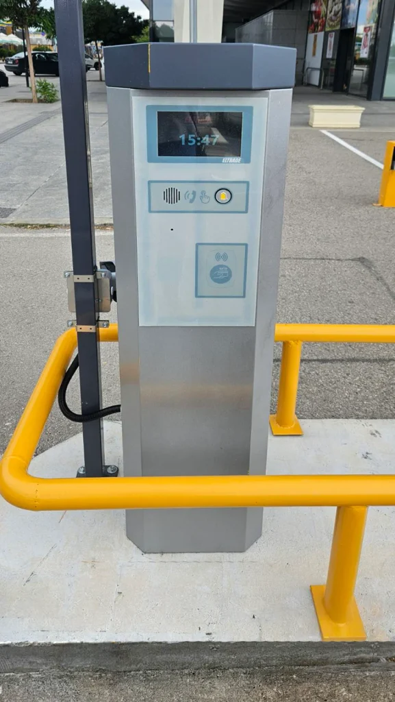 Паркинг зоните на Централна гара София се управляват със система на ELTRADE 5 parking 2